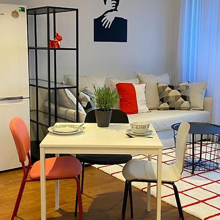 Cozy Red Bulldog Place In Apart-Complex/Pool Βάρνα Εξωτερικό φωτογραφία