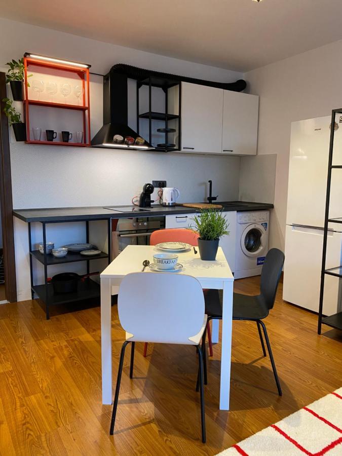 Cozy Red Bulldog Place In Apart-Complex/Pool Βάρνα Εξωτερικό φωτογραφία